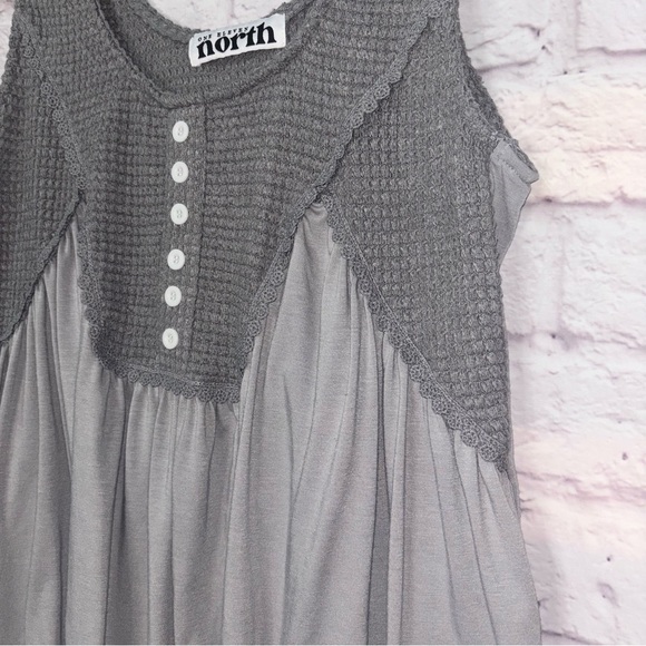 Oversized Tank Top - Picture 2 of 9